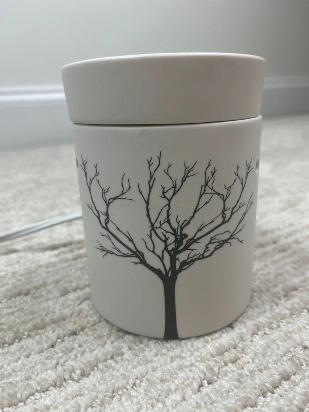 Scentsy Tilia Mid Size Wax Warmer White Black Tree Retired NWOT